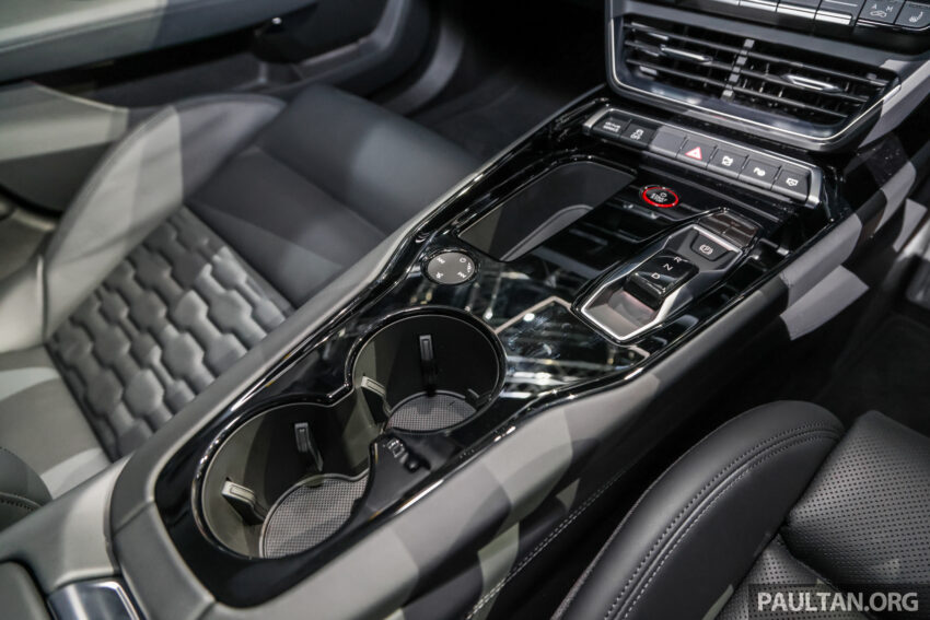 Audi e-tron GT 与 RS e-tron GT 纯电四门跑房上市, 最快3.3秒破百, 极速250km/h, 续航最长501公里, 价格58.8万起 223817