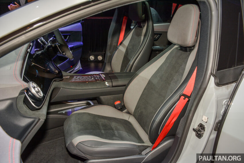 Mercedes-AMG EQE53 4Matic+ 纯电跑房本地上市, 3.3秒破百, 极速240km/h, 续航里程可达527公里, 本地要价65万 222379