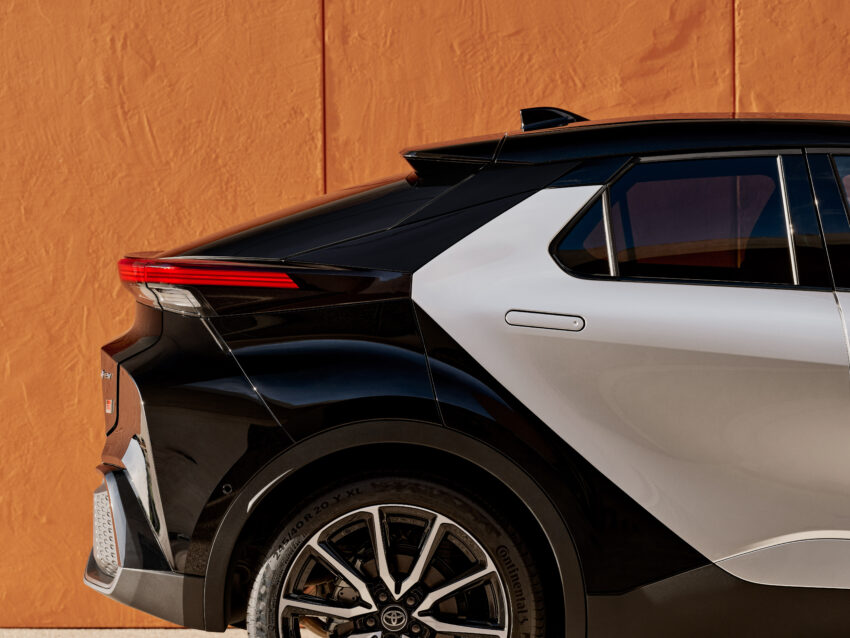 2024 Toyota C-HR 第二代大改款面世, 仅有Hybrid或PHEV 225047