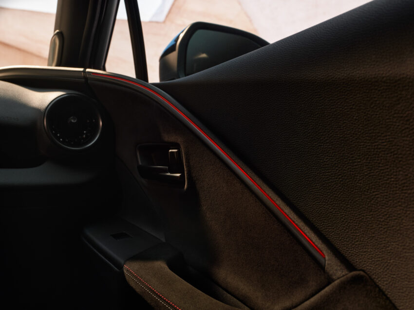 2024 Toyota C-HR 第二代大改款面世, 仅有Hybrid或PHEV 225064