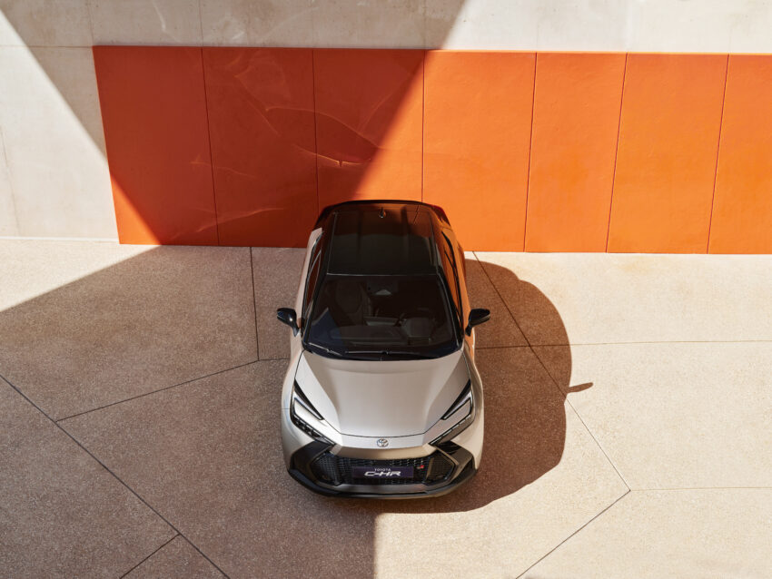 2024 Toyota C-HR 第二代大改款面世, 仅有Hybrid或PHEV 225040