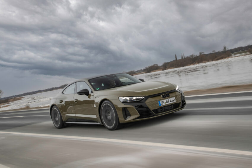 Audi e-tron GT 与 RS e-tron GT 纯电四门跑房上市, 最快3.3秒破百, 极速250km/h, 续航最长501公里, 价格58.8万起 223565