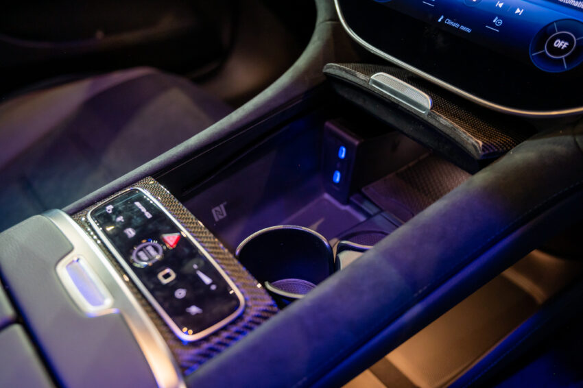 Mercedes-AMG EQE53 4Matic+ 纯电跑房本地上市, 3.3秒破百, 极速240km/h, 续航里程可达527公里, 本地要价65万 222080