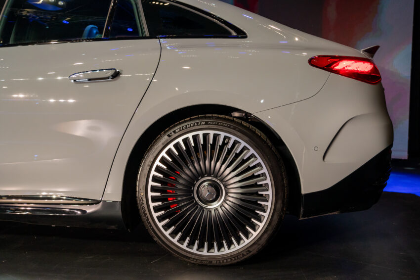 Mercedes-AMG EQE53 4Matic+ 纯电跑房本地上市, 3.3秒破百, 极速240km/h, 续航里程可达527公里, 本地要价65万 222049