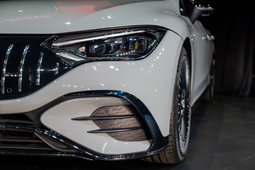 Mercedes-AMG EQE53 4Matic+ 纯电跑房本地上市, 3.3秒破百, 极速240km/h, 续航里程可达527公里, 本地要价65万 222110