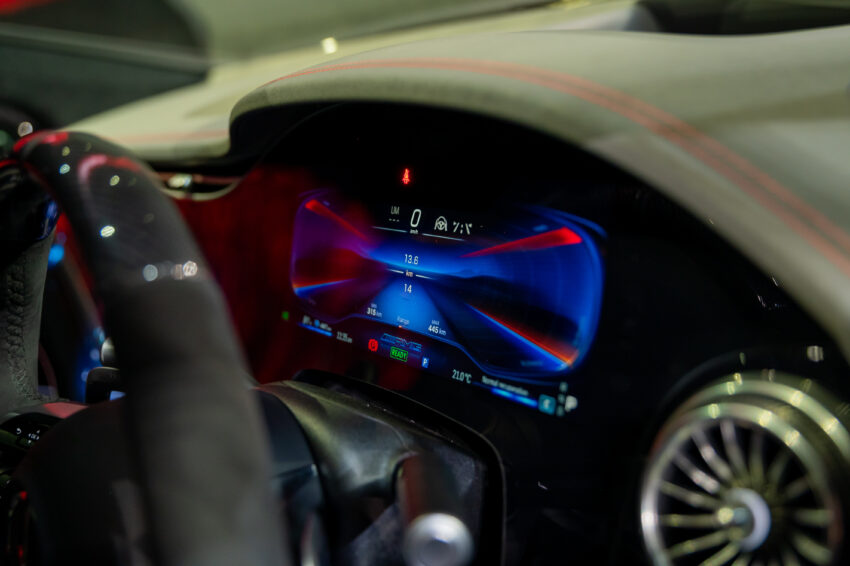 Mercedes-AMG EQE53 4Matic+ 纯电跑房本地上市, 3.3秒破百, 极速240km/h, 续航里程可达527公里, 本地要价65万 222118