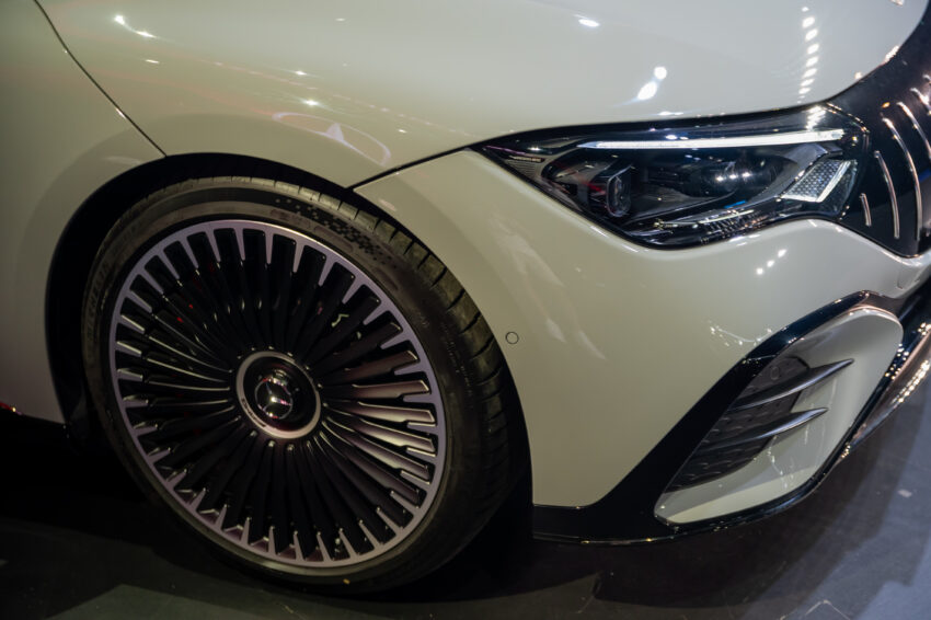 Mercedes-AMG EQE53 4Matic+ 纯电跑房本地上市, 3.3秒破百, 极速240km/h, 续航里程可达527公里, 本地要价65万 222119