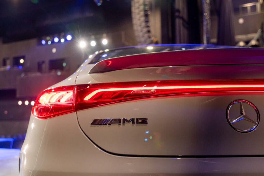 Mercedes-AMG EQE53 4Matic+ 纯电跑房本地上市, 3.3秒破百, 极速240km/h, 续航里程可达527公里, 本地要价65万 222052