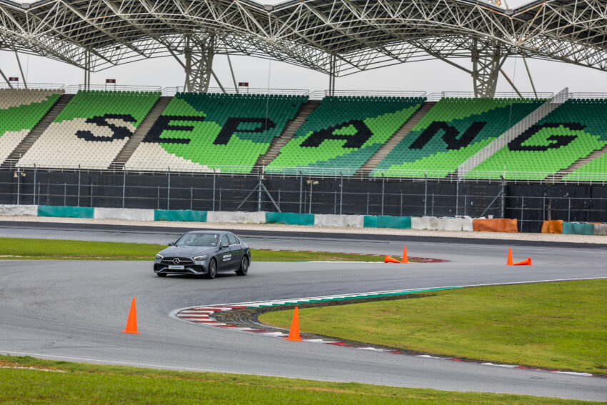 2023 Michelin Brand Experience 活动：下赛道、湿地煞车、绕锥！全面体验 Pilot Sport 5 和 Primacy SUV+ 轮胎 223886