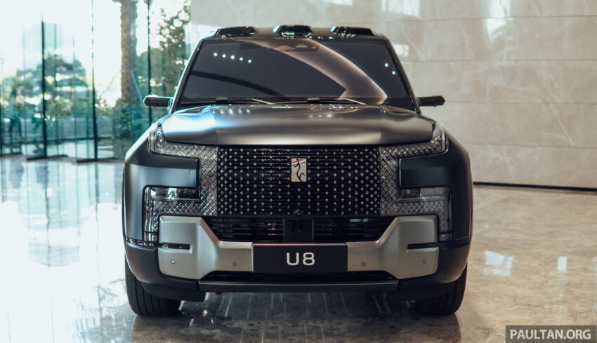 图集：仰望 Yangwang U8 实拍！比亚迪子品牌纯电动豪华SUV，1,304 PS/1,680 Nm 惊人动力！预售110万元人民币 222739