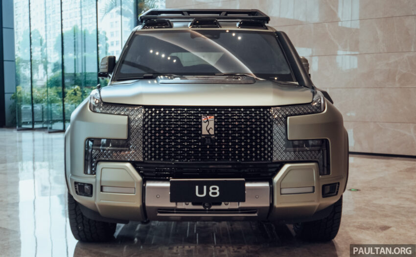 图集：仰望 Yangwang U8 实拍！比亚迪子品牌纯电动豪华SUV，1,304 PS/1,680 Nm 惊人动力！预售110万元人民币 222757