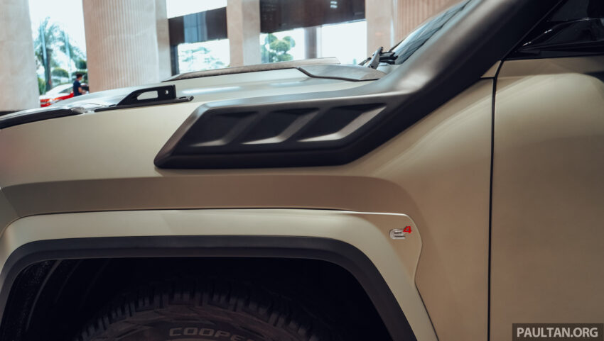 图集：仰望 Yangwang U8 实拍！比亚迪子品牌纯电动豪华SUV，1,304 PS/1,680 Nm 惊人动力！预售110万元人民币 222759