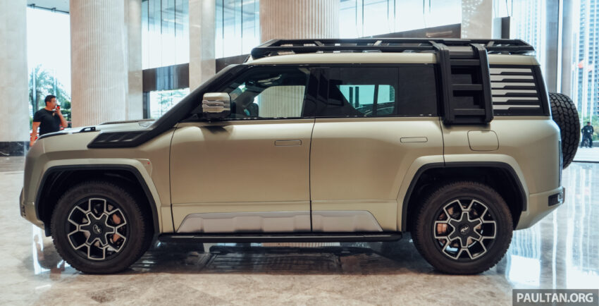 图集：仰望 Yangwang U8 实拍！比亚迪子品牌纯电动豪华SUV，1,304 PS/1,680 Nm 惊人动力！预售110万元人民币 222761