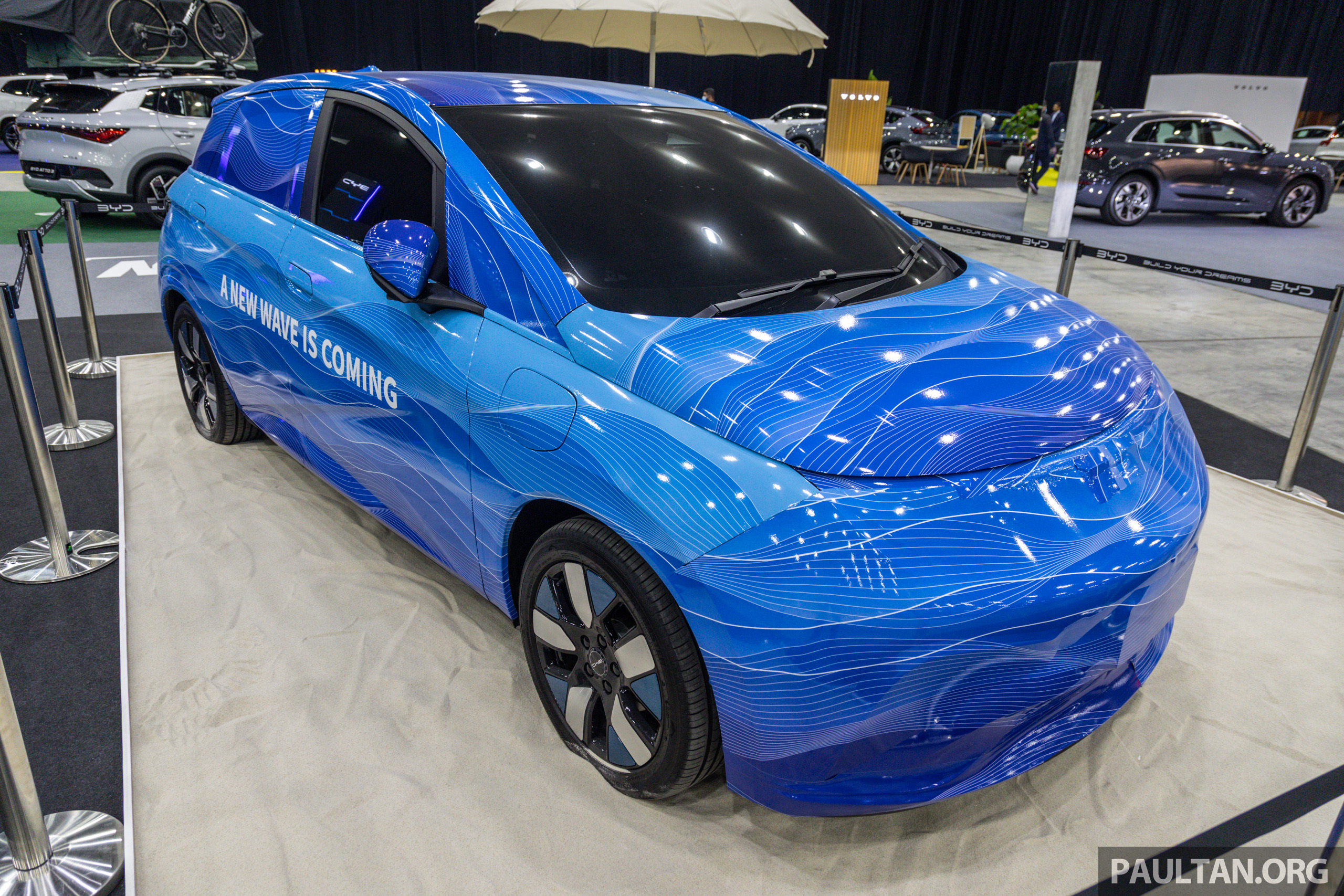 EVx 2023：比亚迪海豚 BYD Dolphin 披上迷彩再次现身