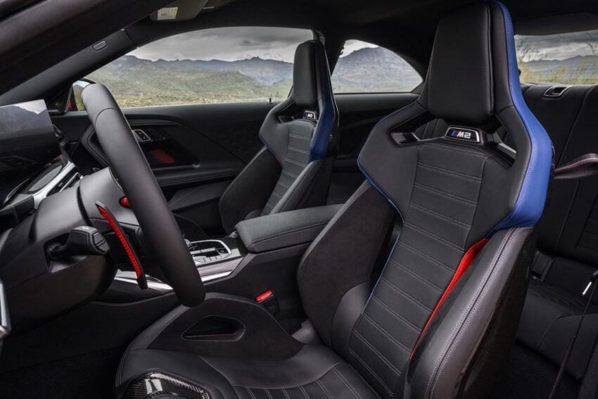 2023 BMW M2 G87 本地亮相, 4.1秒破百, 售价从57.3万起 228913