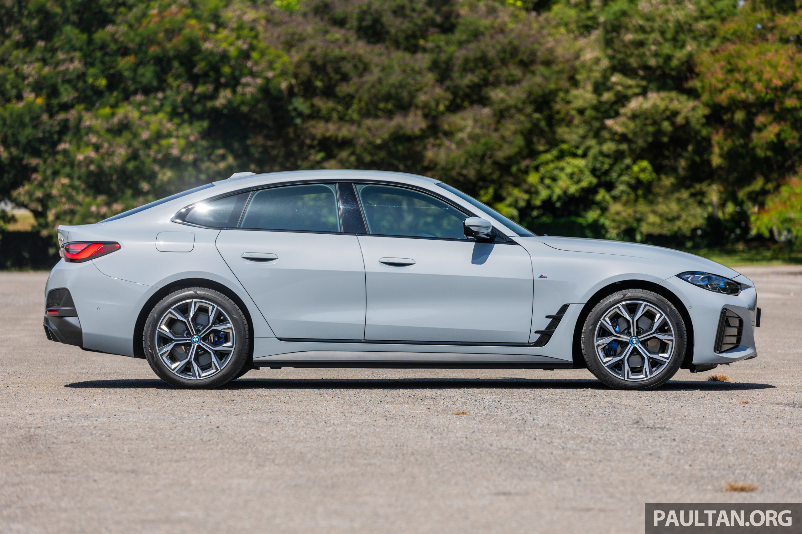 试驾：BMW i4 eDrive40 M Sport！真宝马，纯电也纯正