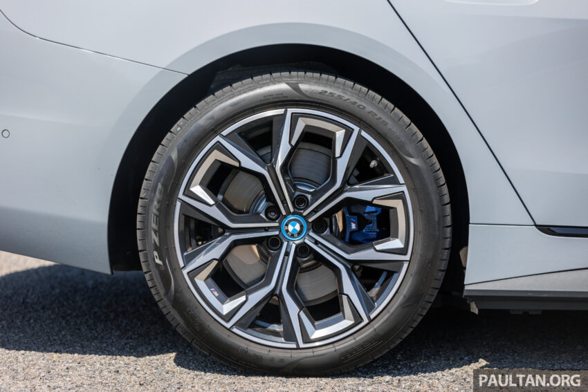 试驾：BMW i4 eDrive40 M Sport！真宝马，纯电也纯正 230011
