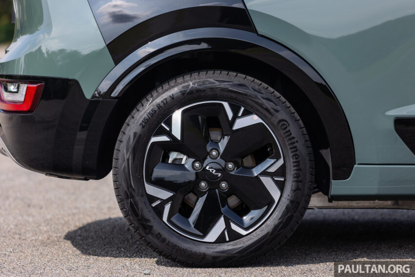 2023 Kia Niro EV 新车实拍, 续航460公里, 本地要价25.7万 231012
