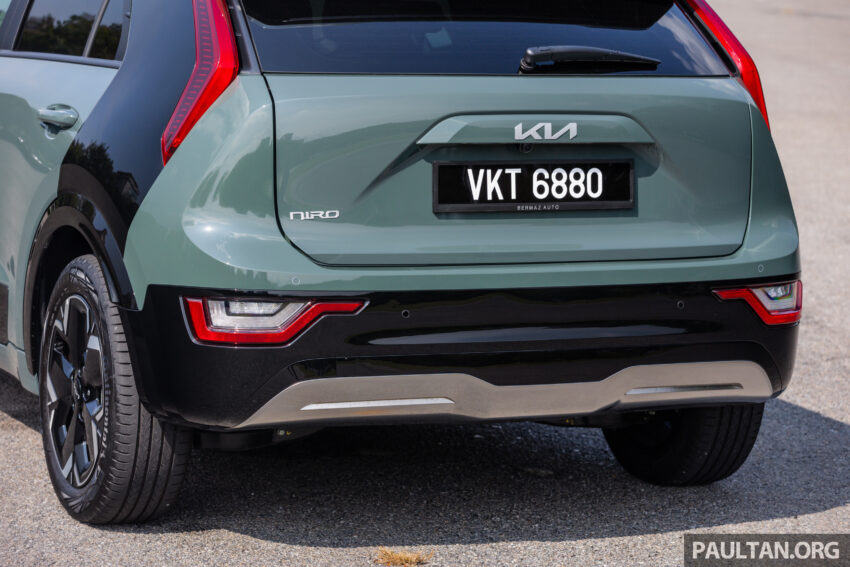 2023 Kia Niro EV 新车实拍, 续航460公里, 本地要价25.7万 231013