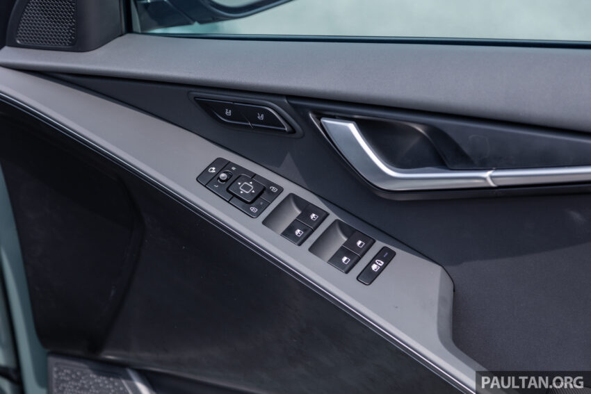 2023 Kia Niro EV 新车实拍, 续航460公里, 本地要价25.7万 231115