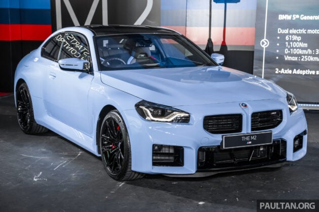 2023 BMW M2 G87 本地亮相, 4.1秒破百, 售价从57.3万起
