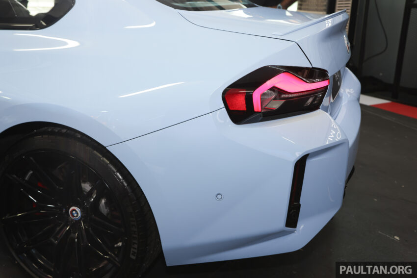 2023 BMW M2 G87 本地亮相, 4.1秒破百, 售价从57.3万起 228950