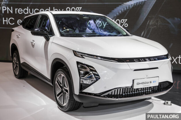 右驾版奇瑞 Chery Omoda 5 EV 现身印尼车展, 明年来马