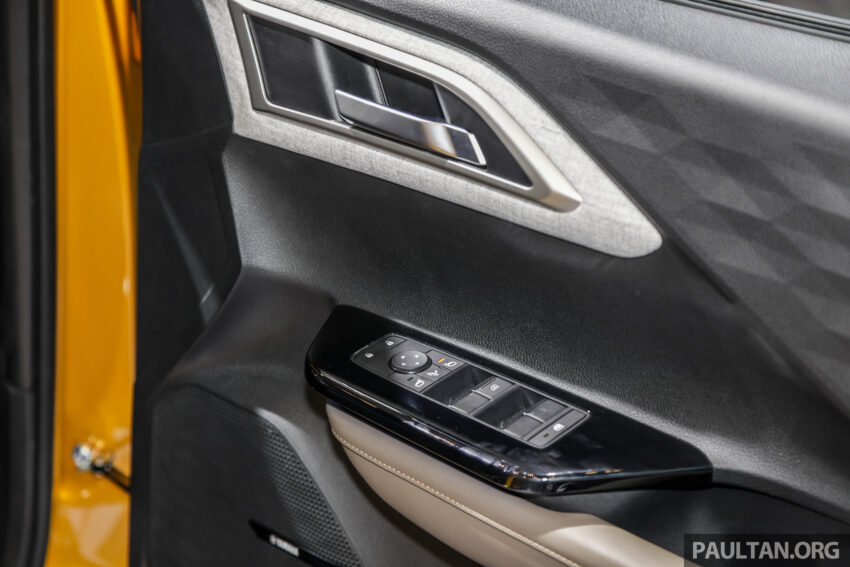 全新紧凑型 SUV，Mitsubishi Xforce 印尼全球首发！搭载1.5升四缸汽油引擎、CVT 变速箱、Yamaha 高级音响系统 229336