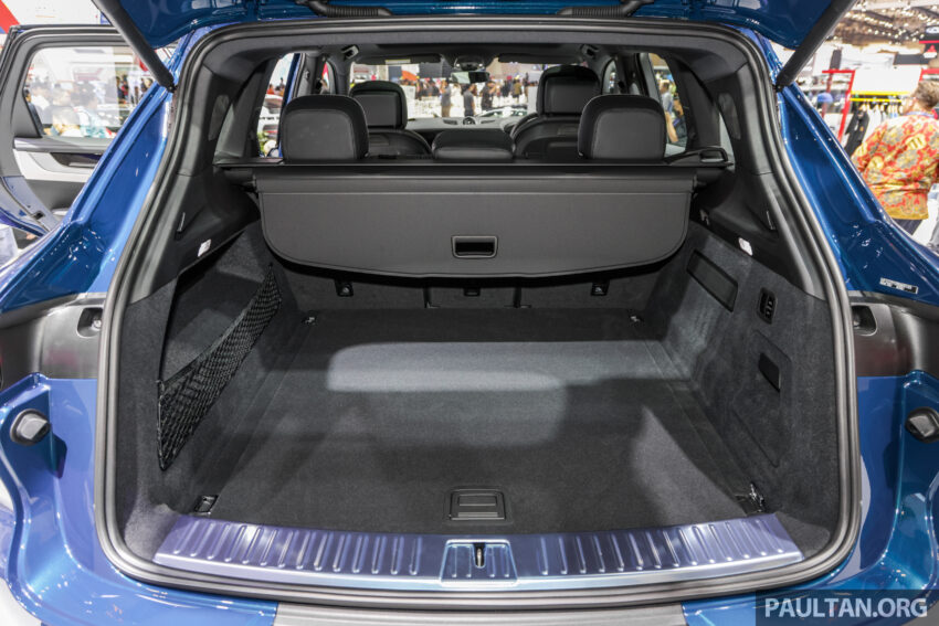 2024 Porsche Cayenne 小改款亮相印尼车展, 东南亚首秀 230105