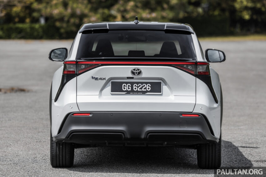 图集：2023 Toyota bZ4X 电动跨界SUV实拍！明年发布？ 231607