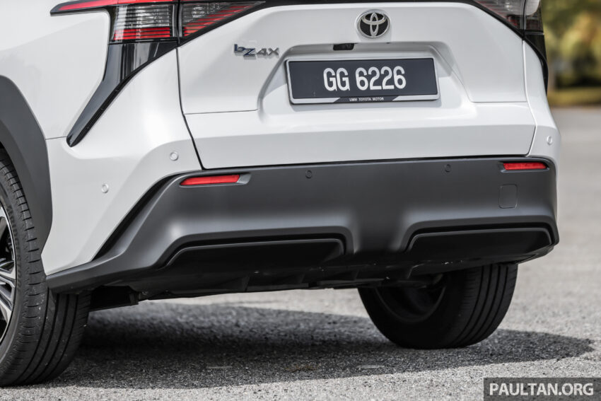 图集：2023 Toyota bZ4X 电动跨界SUV实拍！明年发布？ 231633