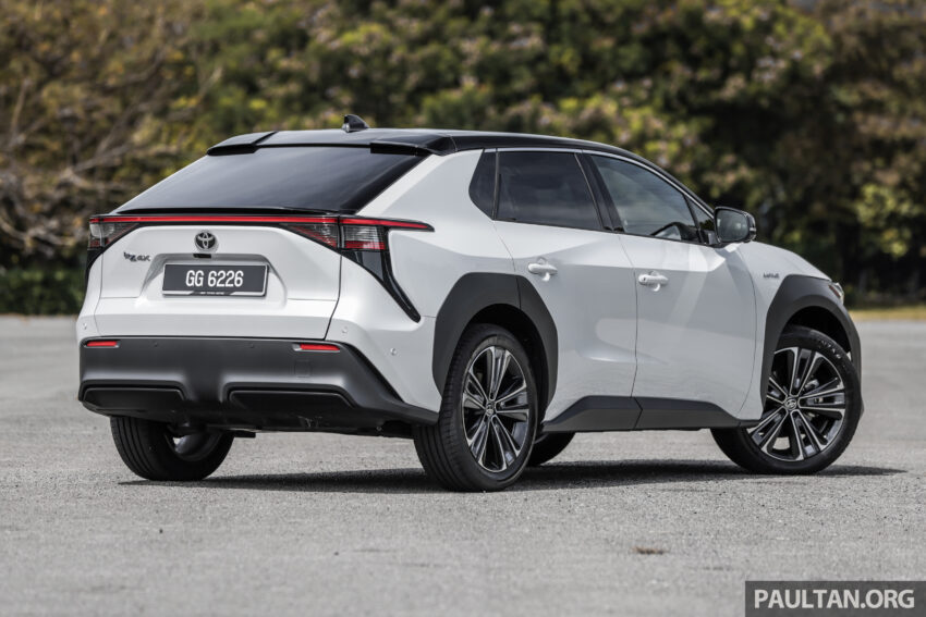 图集：2023 Toyota bZ4X 电动跨界SUV实拍！明年发布？ 231602