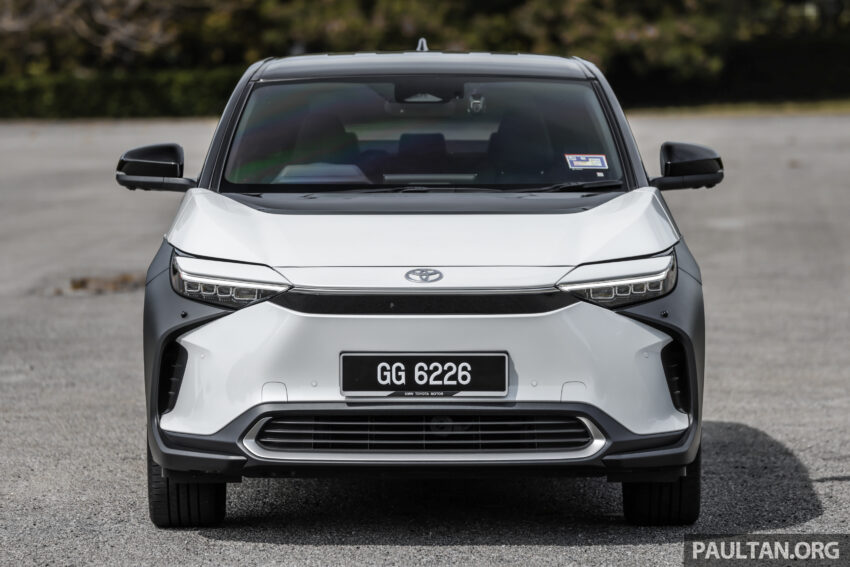 图集：2023 Toyota bZ4X 电动跨界SUV实拍！明年发布？ 231605
