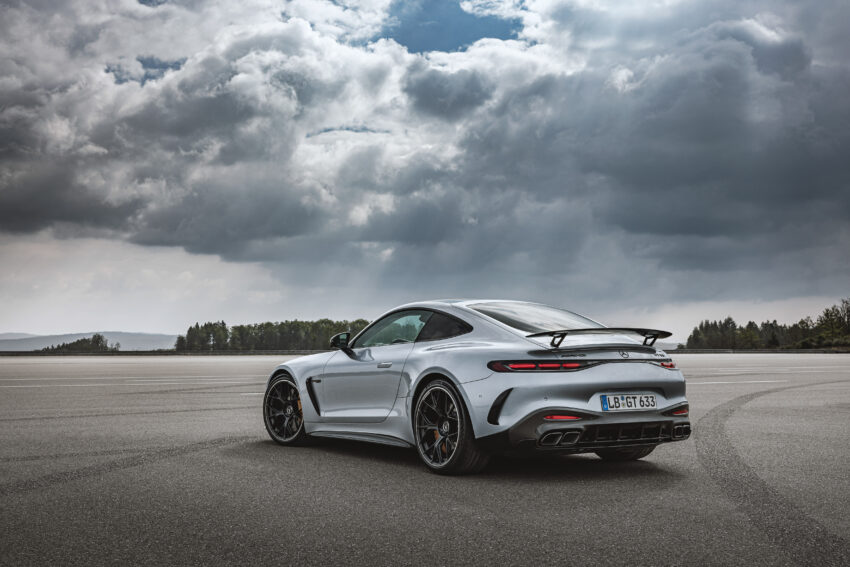 全新二代 Mercedes-AMG GT 登场！提供2+2座椅布局版本，搭4.0L V8双涡轮增压引擎，最大输出585 PS/800 Nm 230435