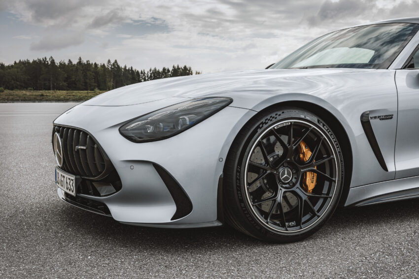 全新二代 Mercedes-AMG GT 登场！提供2+2座椅布局版本，搭4.0L V8双涡轮增压引擎，最大输出585 PS/800 Nm 230444