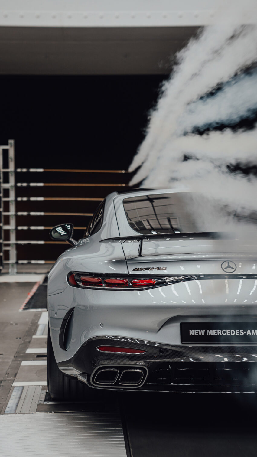 全新二代 Mercedes-AMG GT 登场！提供2+2座椅布局版本，搭4.0L V8双涡轮增压引擎，最大输出585 PS/800 Nm 230423