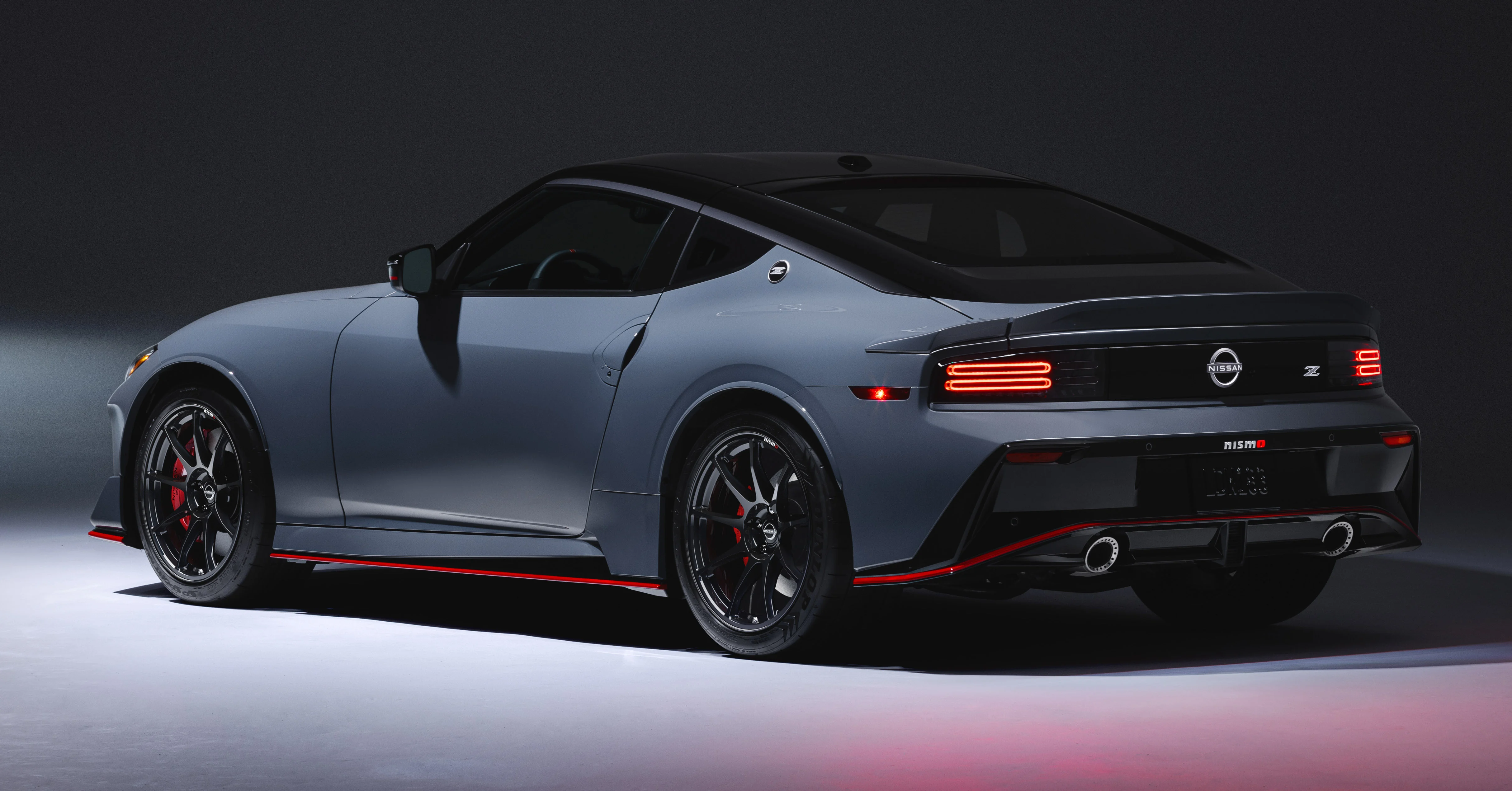 Nissan Z Nismo 官图发布！底盘、悬吊、煞车系统全面升级！搭载3.0L V6双涡轮引擎，最大输出功率达420匹马力