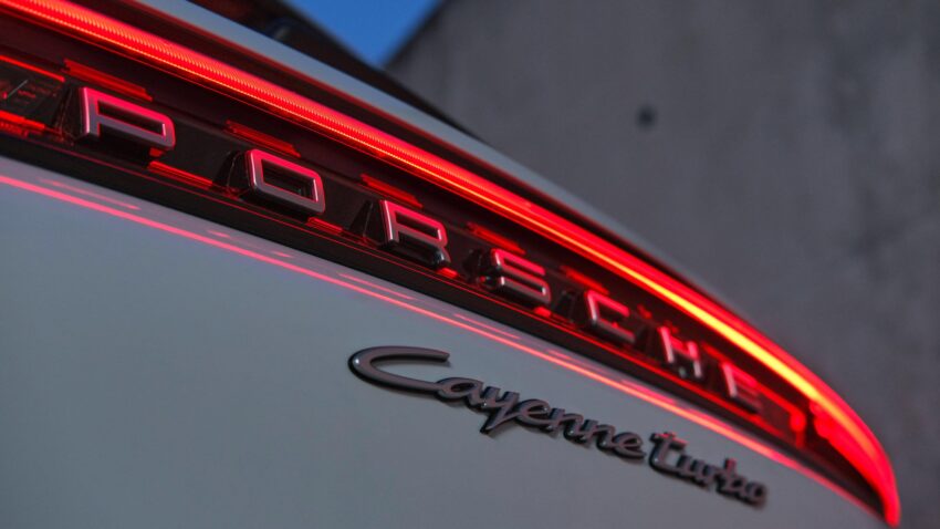 2024 Porsche Cayenne Turbo E-Hybrid 小改款面世, 号称史上最强最快的Cayenne, 4.0 V8引擎+电动马达, 3.7秒破百 232016