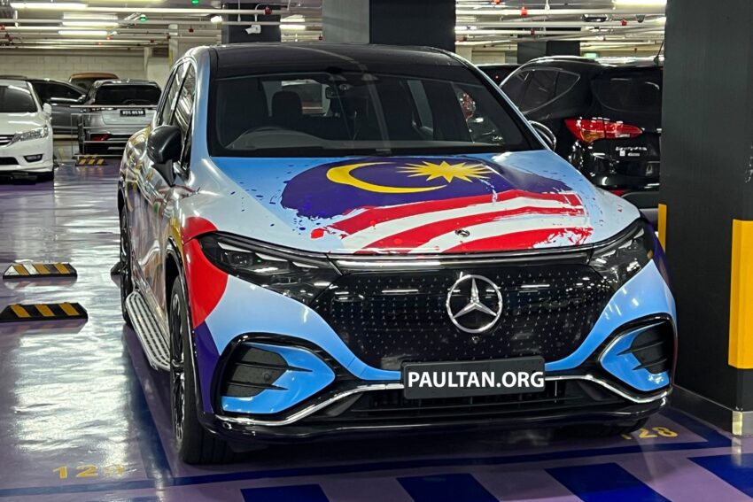 Mercedes-EQS SUV 身披国庆涂装现身KLCC, 即将来马? 231879