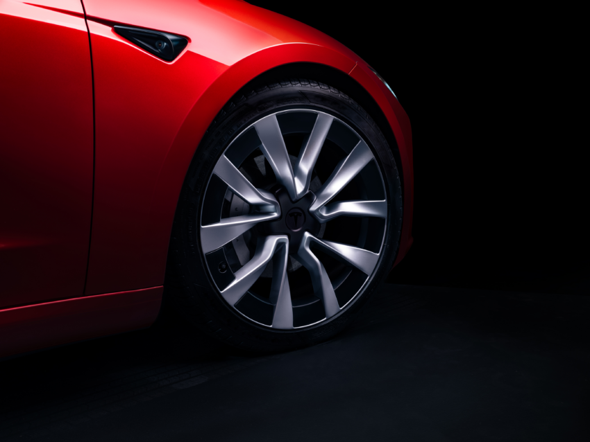 小改款 Tesla Model 3 首发登场！全球同步开卖，大马售RM189k起！提供两种版本可选，预料最快2023年底交付 232049