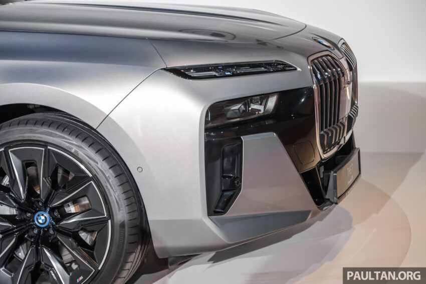 BMW i7 xDrive60 M Sport 亮相House of Forwardism活动, 625公里续航, 4.7秒破百, 34分钟充电80%, 从70.7万起 233378