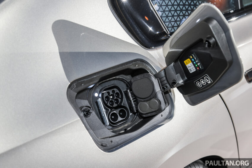 BMW i7 xDrive60 M Sport 亮相House of Forwardism活动, 625公里续航, 4.7秒破百, 34分钟充电80%, 从70.7万起 233392