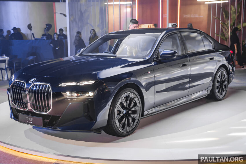 BMW i7 xDrive60 M Sport 亮相House of Forwardism活动, 625公里续航, 4.7秒破百, 34分钟充电80%, 从70.7万起 233404