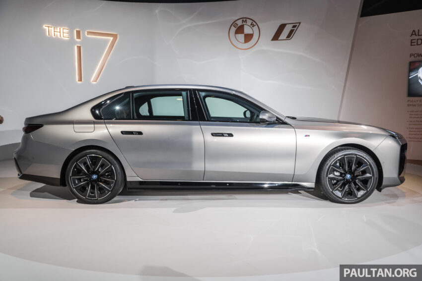 BMW i7 xDrive60 M Sport 亮相House of Forwardism活动, 625公里续航, 4.7秒破百, 34分钟充电80%, 从70.7万起 233375