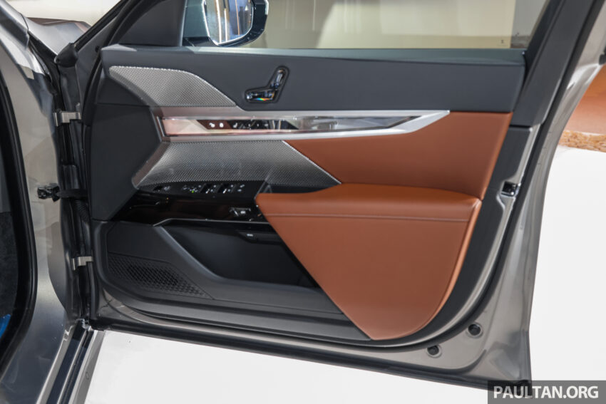 BMW i7 xDrive60 M Sport 亮相House of Forwardism活动, 625公里续航, 4.7秒破百, 34分钟充电80%, 从70.7万起 233446