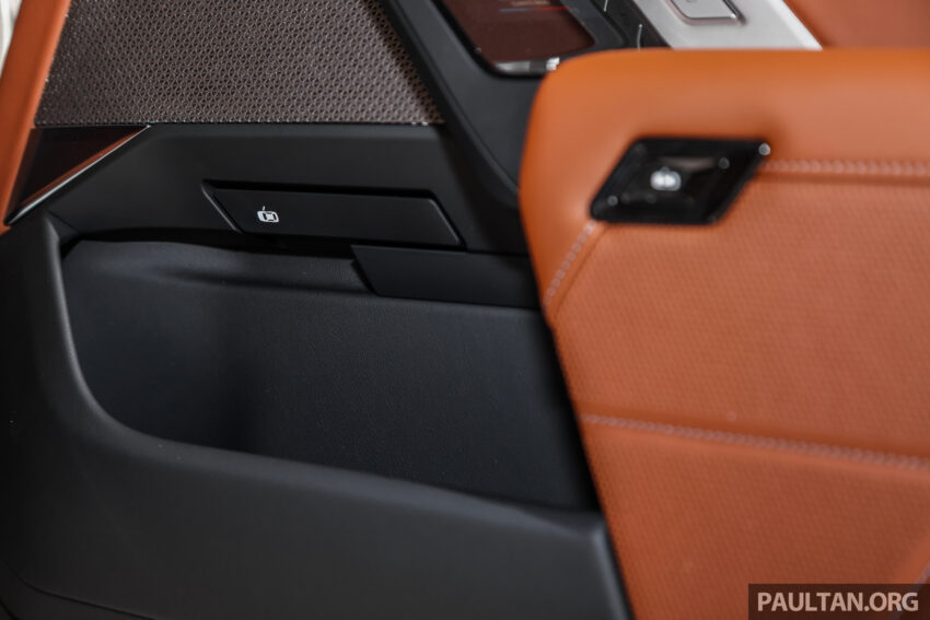 BMW i7 xDrive60 M Sport 亮相House of Forwardism活动, 625公里续航, 4.7秒破百, 34分钟充电80%, 从70.7万起 233469