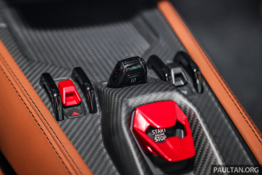 Lamborghini Revuelto 本地首秀，不计税售250万令吉起 232185