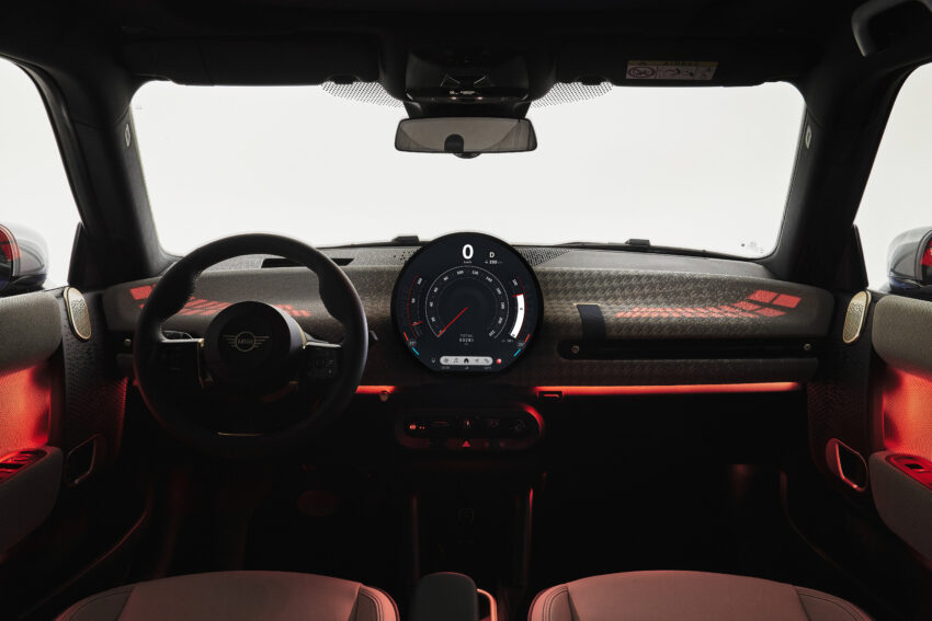 全新第五代 MINI Cooper 首发登场！提供 E，SE 两种纯电动版本；最大输出功率达218 PS马力，402公里续航里程 232279