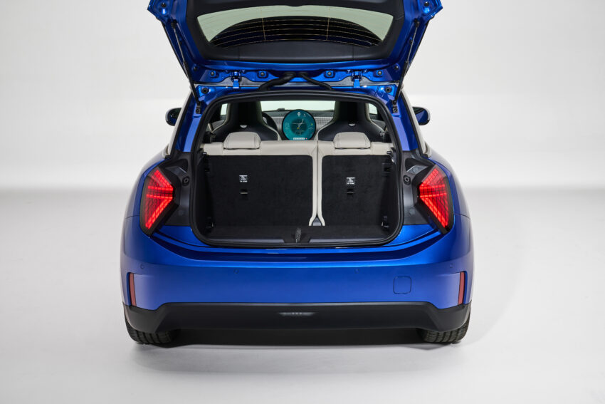 全新第五代 MINI Cooper 首发登场！提供 E，SE 两种纯电动版本；最大输出功率达218 PS马力，402公里续航里程 232221