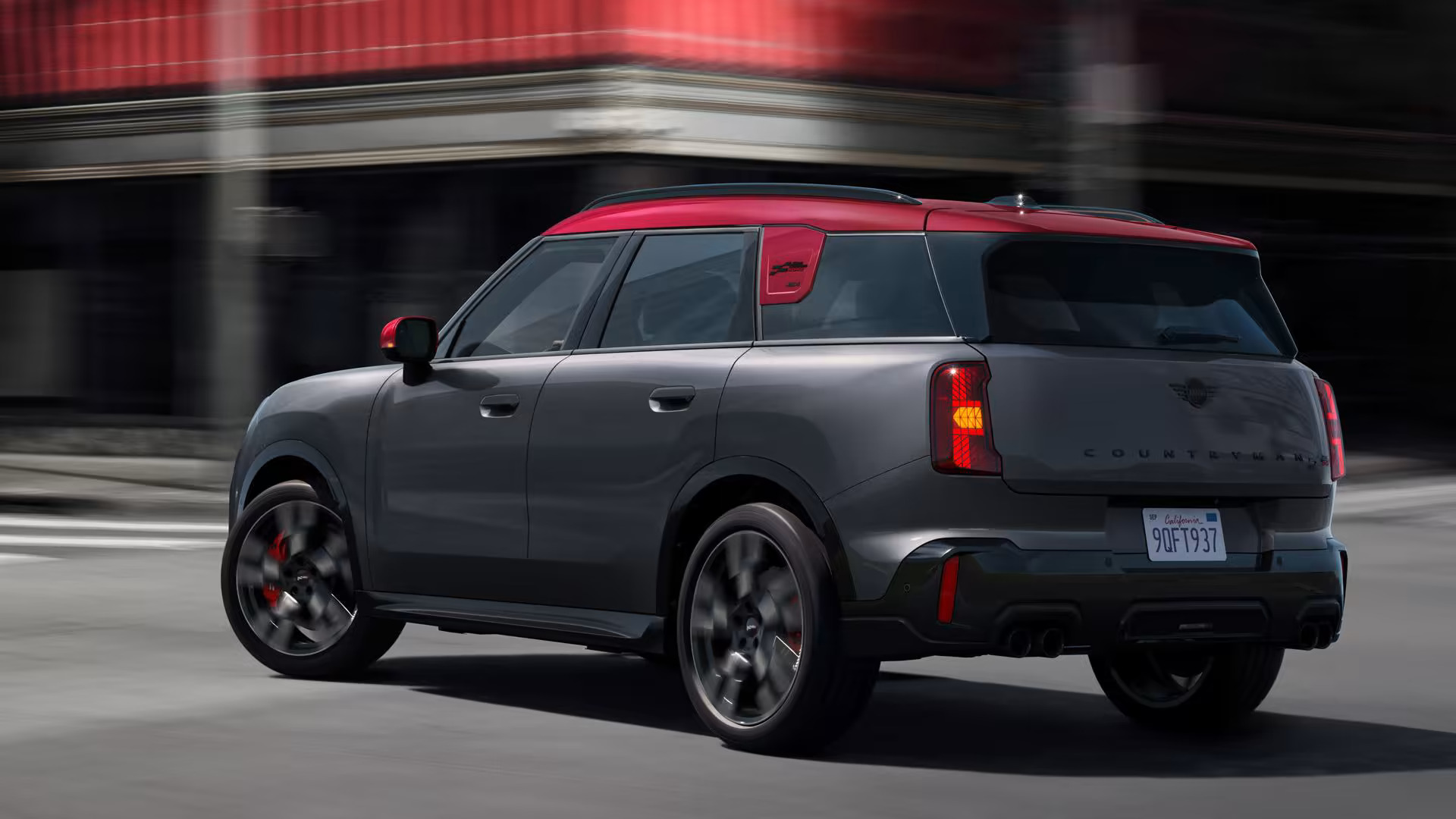 全新三代 MINI Countryman John Cooper Works 官图释出！续搭2.0升四缸涡轮增压引擎，功率达300 PS、400 Nm